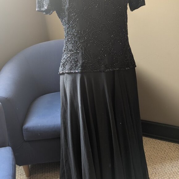 Lori M Collection Black Formal Gown - Picture 1 of 10